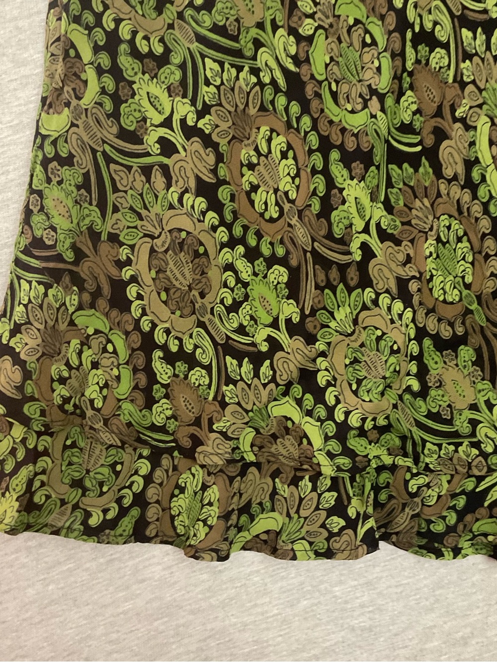 Vintage Y2K Style & Co. Olive Green Paisley. Midi Skirt - Picture 4 of 5